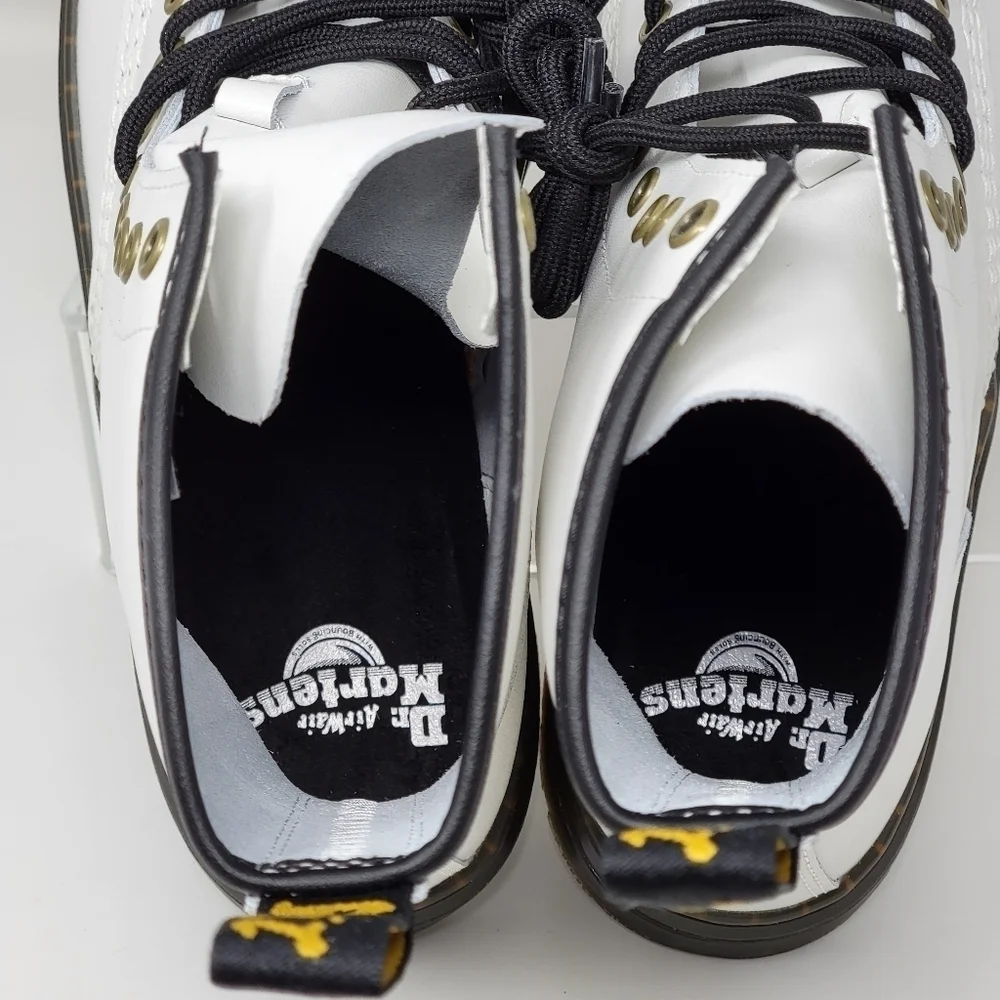 Dr. Martens Zavala Combat Boots White Lace Up Leather Ankle Womens US 7 Men Sz 6